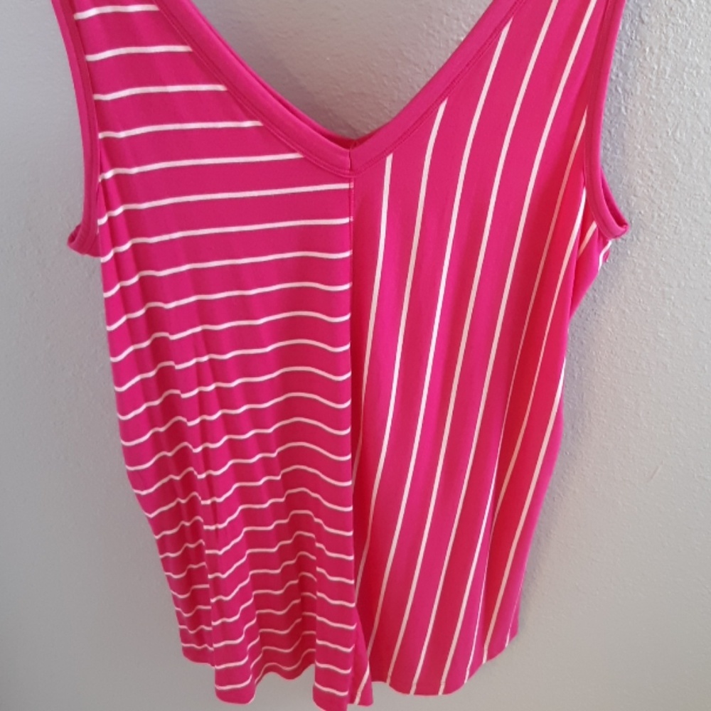 V-neck Pink Tank